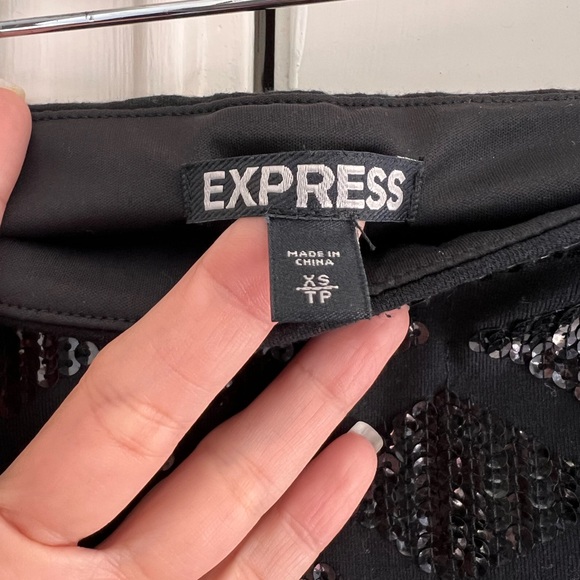 Sequin mini skirt black silver and gold. - Picture 4 of 4